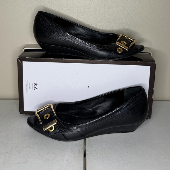 ANTONIO MELANI Shoes - ANTONIO MELANI Black Flats with Gold Buckle
